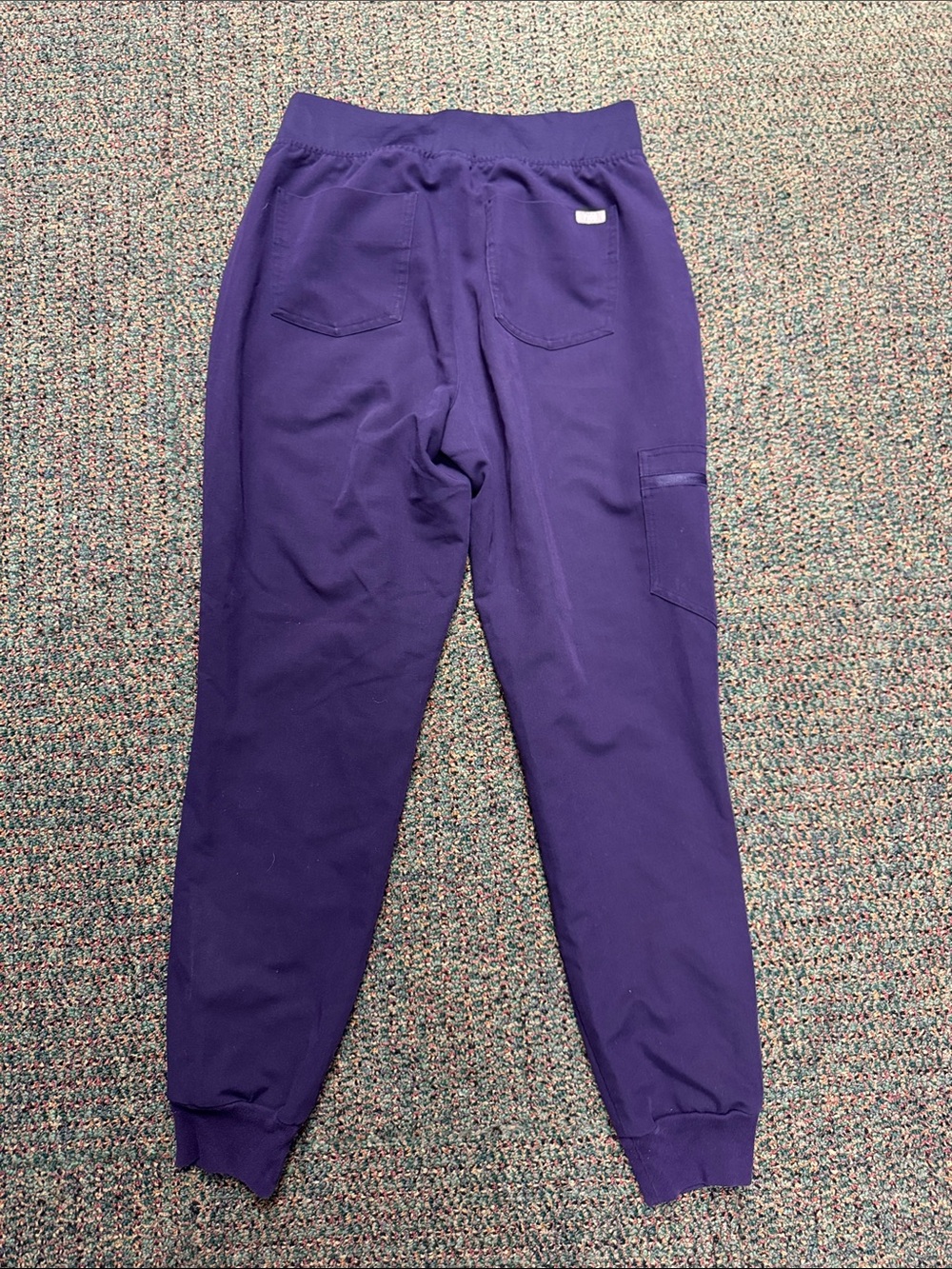 FIGS Zamora jogger scrub pants - Picture 4 of 4